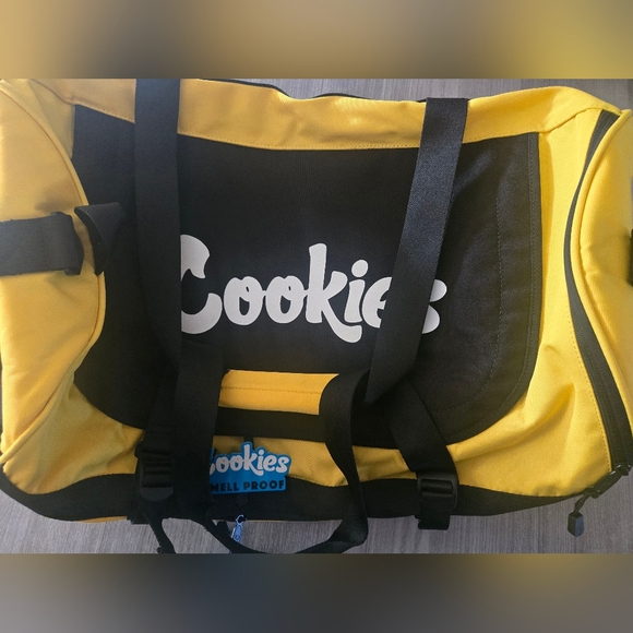 Cookies Kids Yellow and Black Accessory Bag